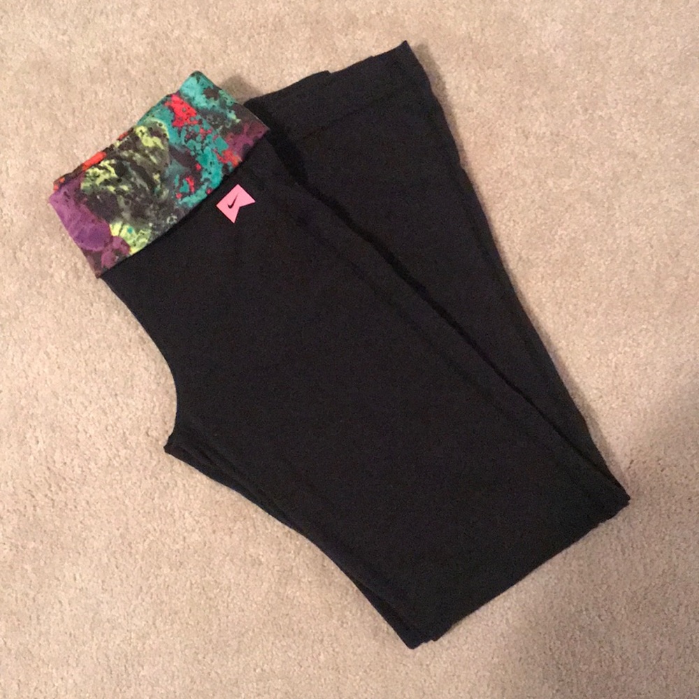 Nike girls cotton yoga pants sz. M 10/12
